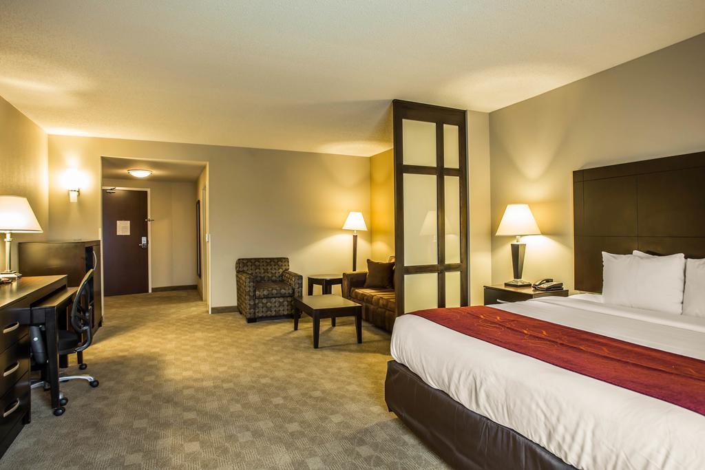 Comfort Suites Huntersville Near Lake Norman Exterior foto