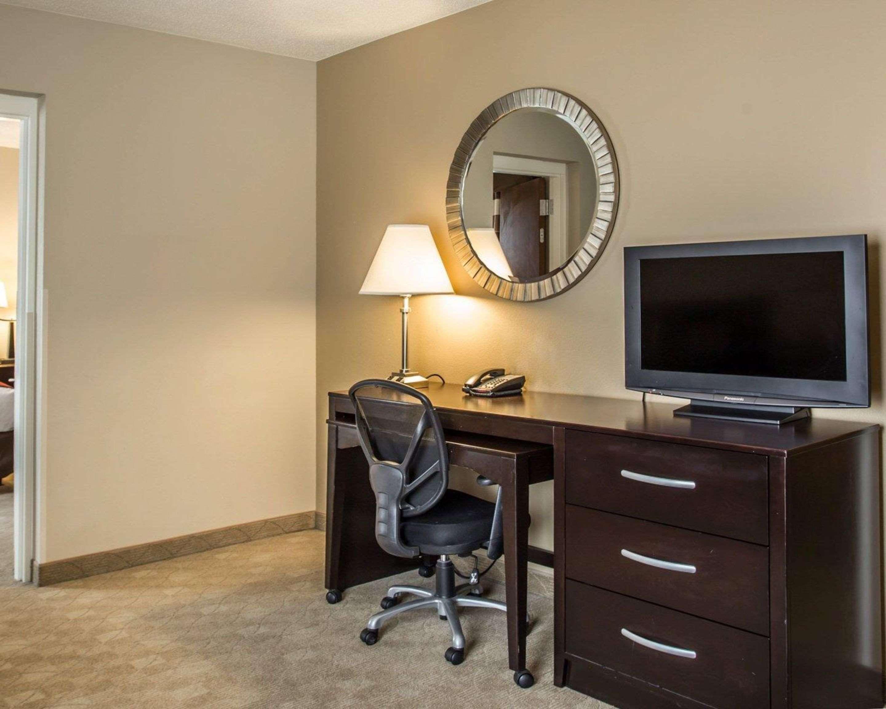 Comfort Suites Huntersville Near Lake Norman Exterior foto