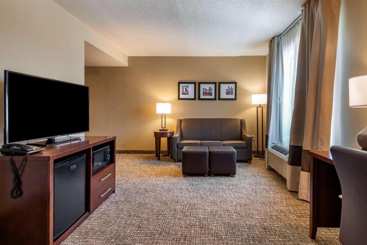 Comfort Suites Huntersville Near Lake Norman Exterior foto