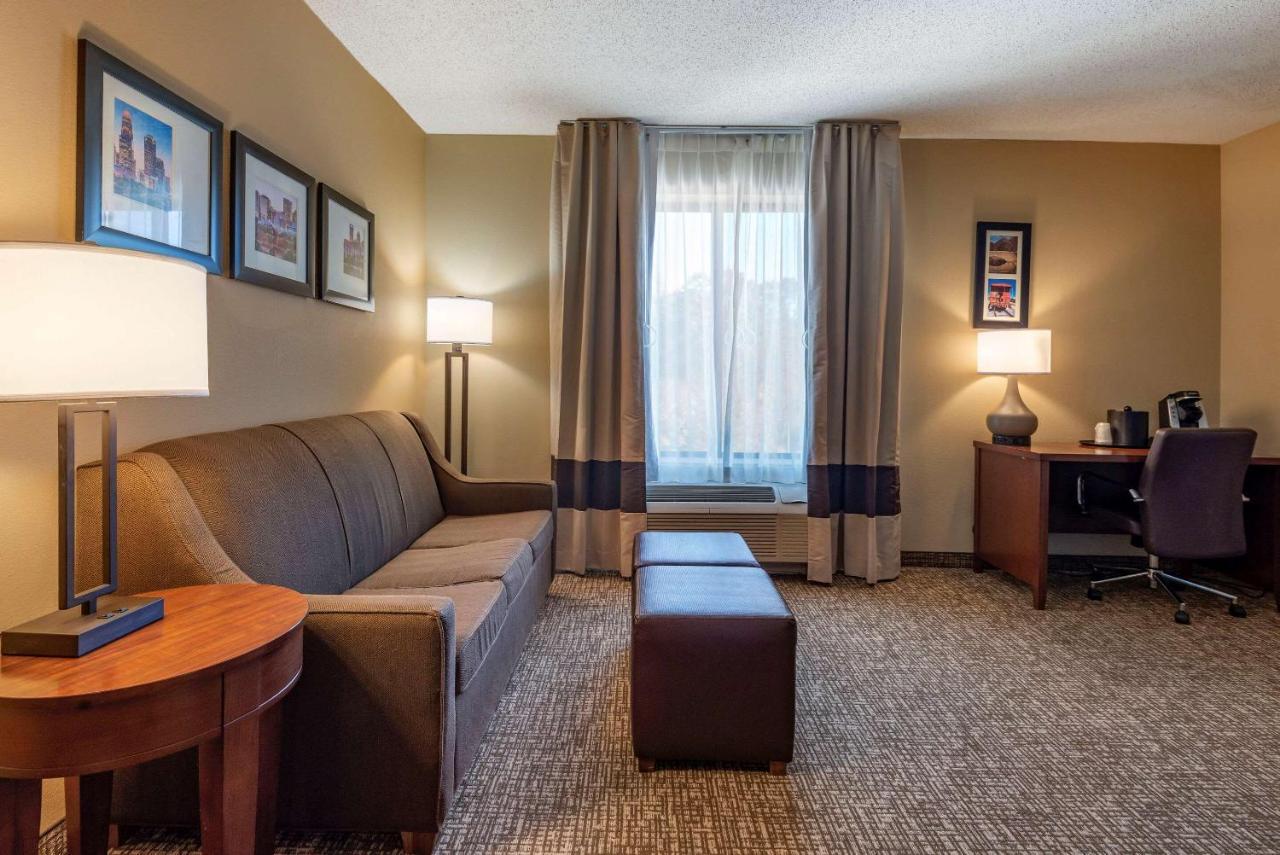 Comfort Suites Huntersville Near Lake Norman Exterior foto
